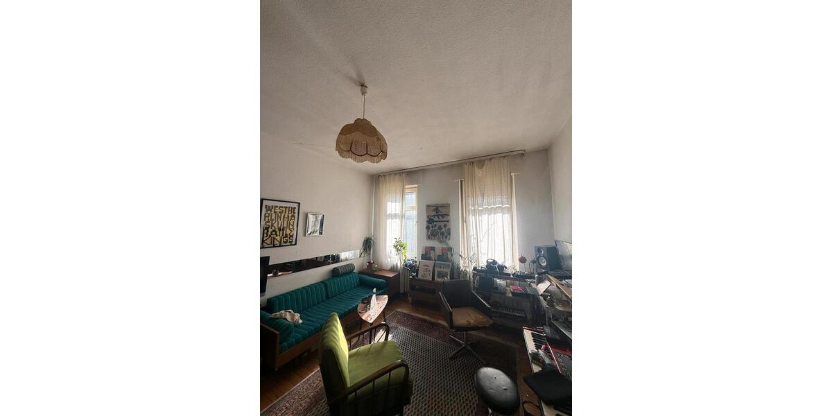 Erdgeschoßwohnung Saarbrücken - 4 Zimmer, 100 m&sup2;, 820&euro; | Angebot:25440197