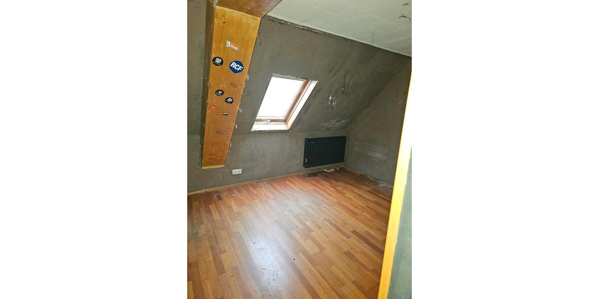 Einfamilienhaus Sankt Wendel - 9 Zimmer, 223 m&sup2;, 160.000&euro; | Angebot:23163782