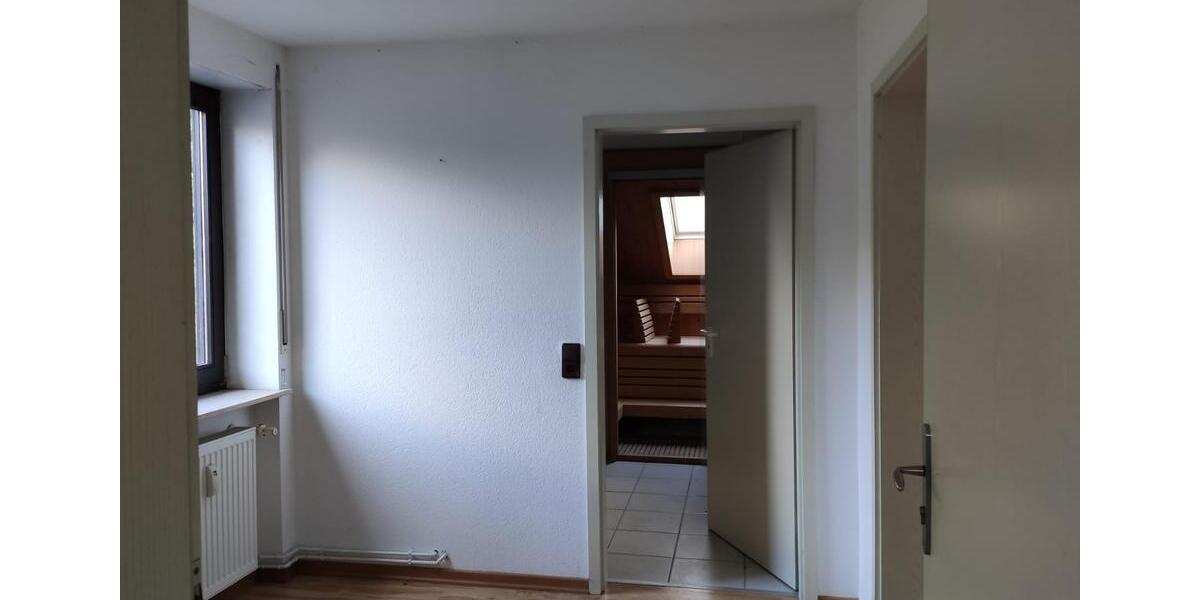 Einfamilienhaus Saarbrücken Dudweiler - 7 Zimmer, 195 m&sup2;, 430.000&euro; | Angebot:26498374