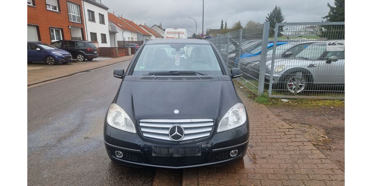 Mercedes-Benz A 180 201.000 km 2.800 &euro; Saarlouis 66740