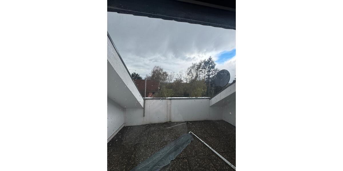 Dachgeschoßwohnung Saarlouis - 3 Zimmer, 90 m&sup2;, 1.050&euro; | Angebot:25892458