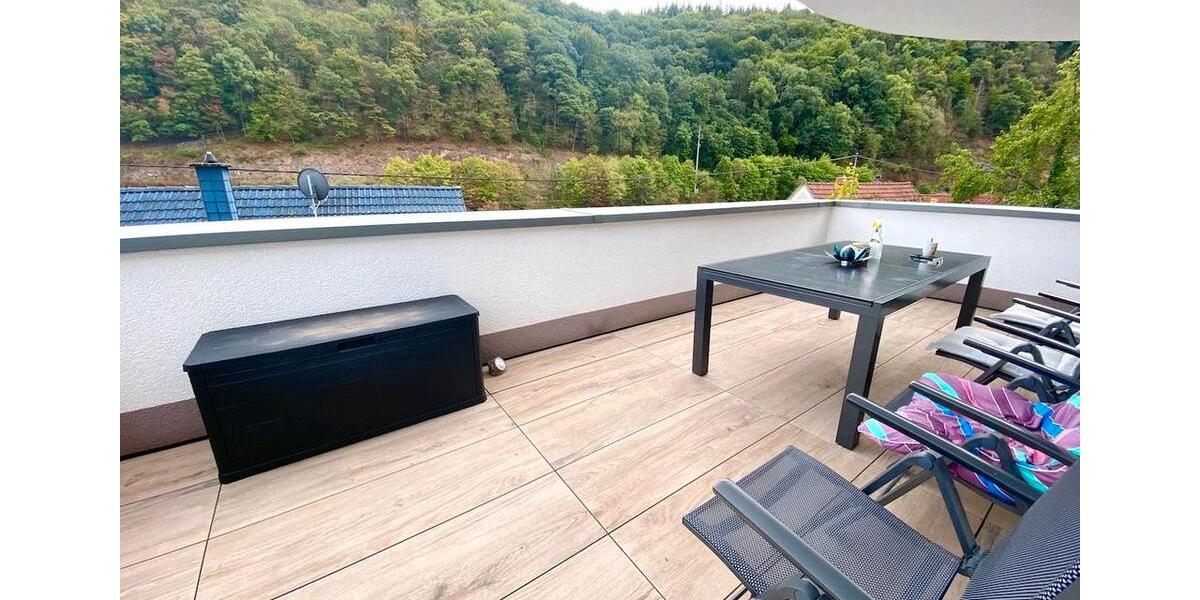 Terrassenwohnung Lebach - 5 Zimmer, 130 m&sup2;, 1.600&euro; | Angebot:25807375