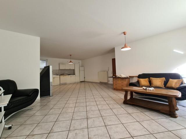 Exklusives neuwertiges Wohnhaus in schöner Stadtrandlage - Einfamilienhaus Homburg | Angebot:26882575