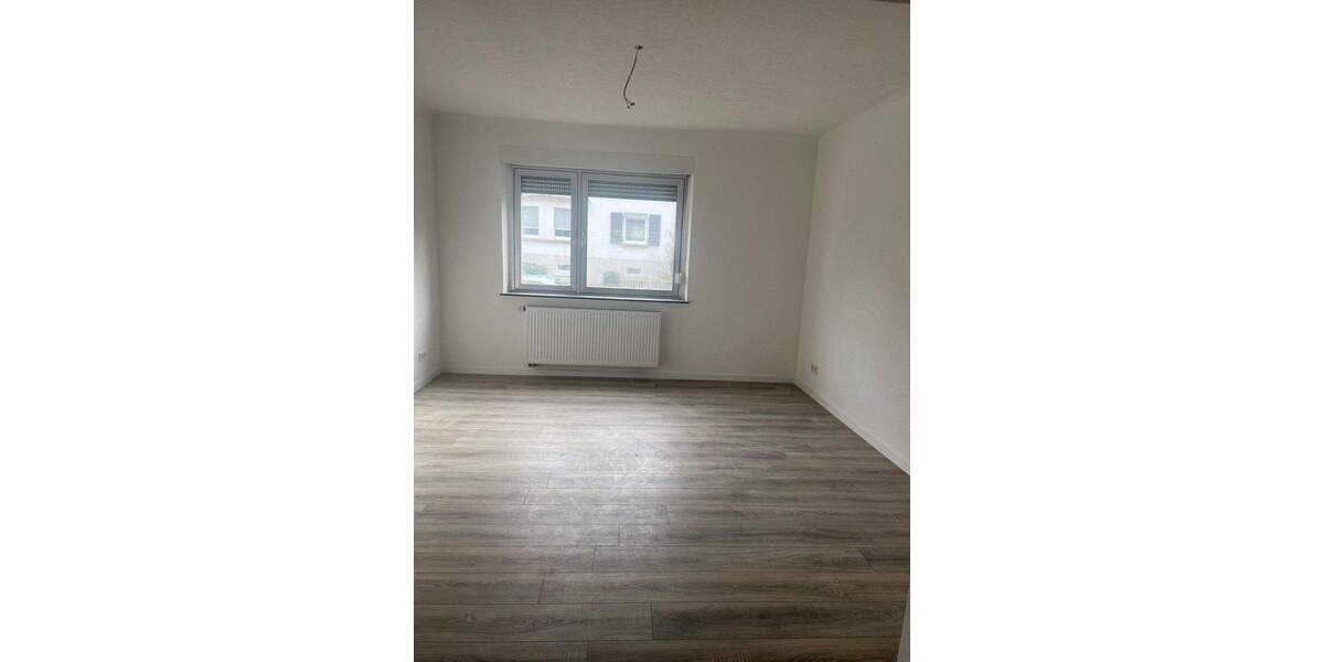 Einfamilienhaus Wadgassen - 6 Zimmer, 136 m&sup2;, 365.000&euro; | Angebot:25663173