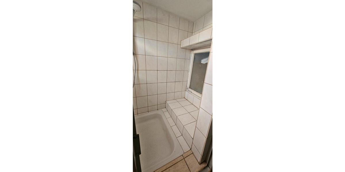 Dachgeschoßwohnung Saarbrücken Dudweiler - 3 Zimmer, 75 m&sup2;, 450&euro; | Angebot:26504363