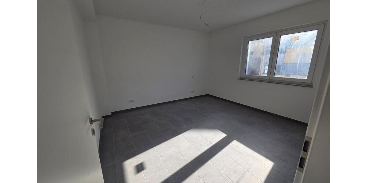 Etagenwohnung Riegelsberg - 3 Zimmer, 93 m&sup2;, 950&euro; | Angebot:25329301