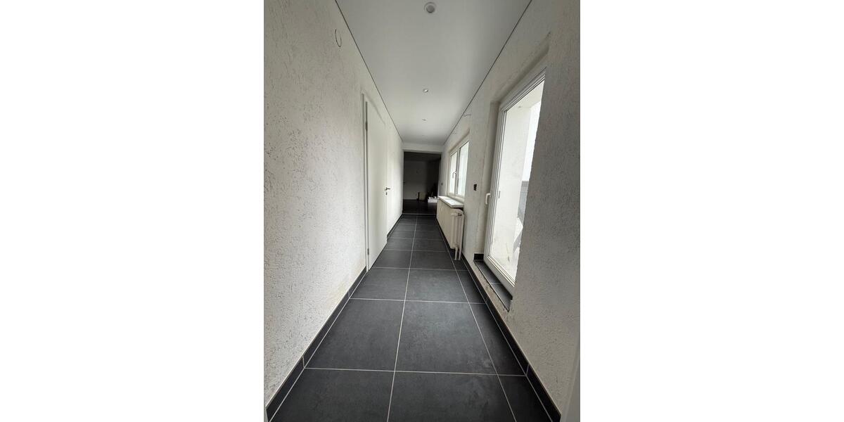 Erdgeschoßwohnung Völklingen - 3 Zimmer, 100 m&sup2;, 1.000&euro; | Angebot:25539811