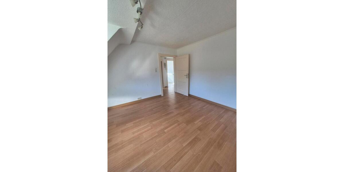 Dachgeschoßwohnung Homburg - 2 Zimmer, 41 m&sup2;, 380&euro; | Angebot:25258685