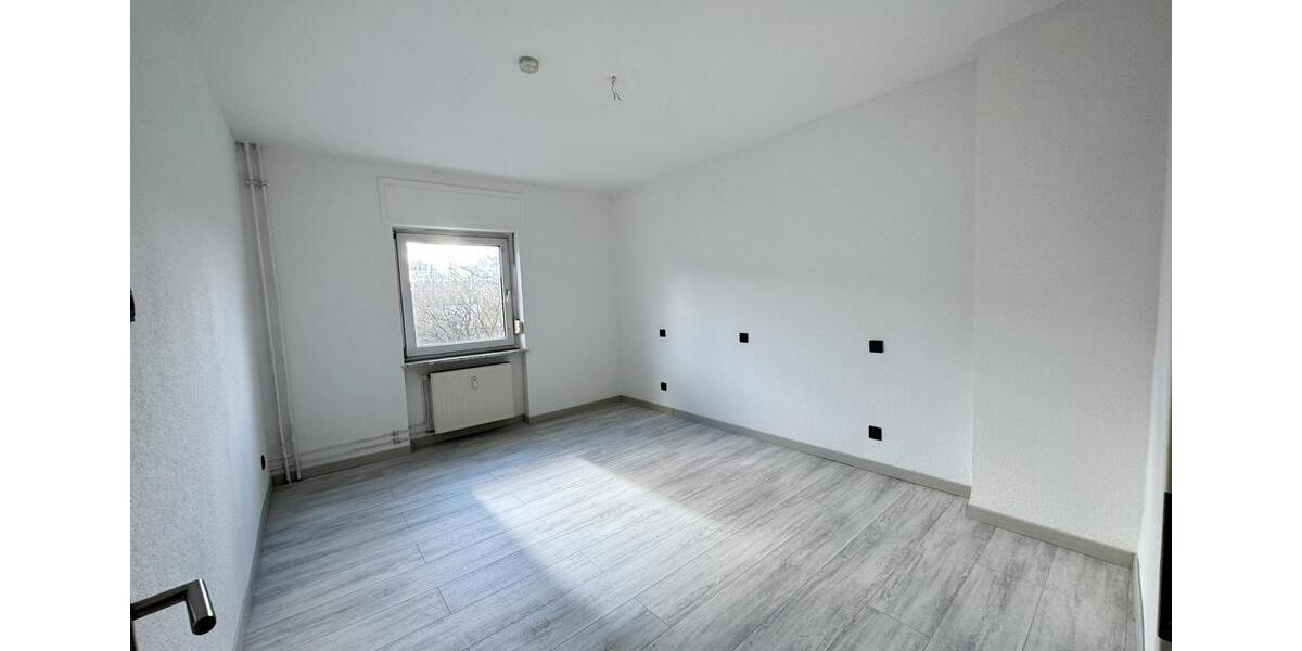 Etagenwohnung Saarbrücken West - 2 Zimmer, 65 m&sup2;, 650&euro; | Angebot:25058145