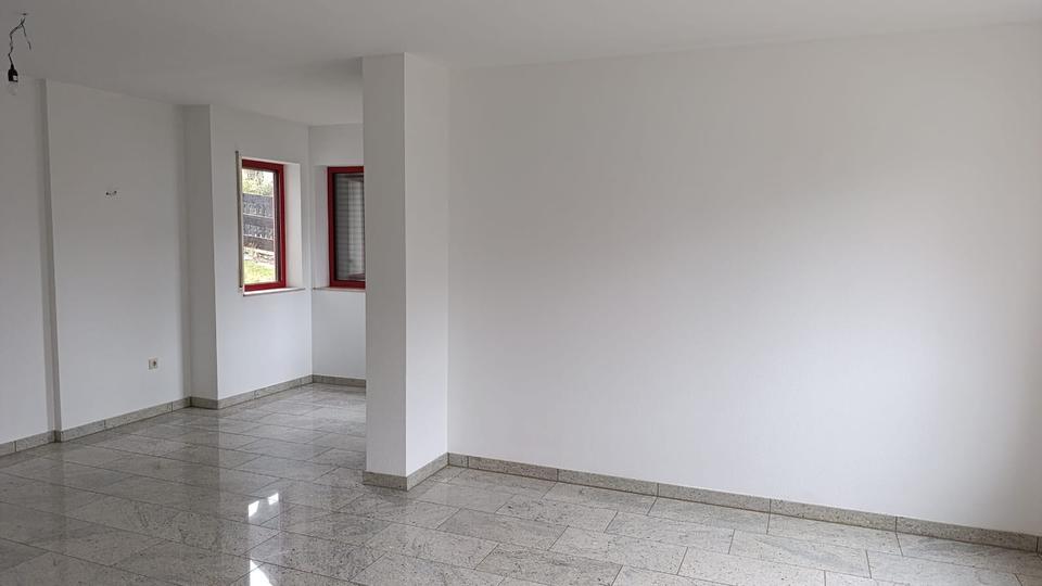 Erdgeschoßwohnung Riegelsberg - 2 Zimmer, 68 m&sup2;, 600&euro; | Angebot:24839785