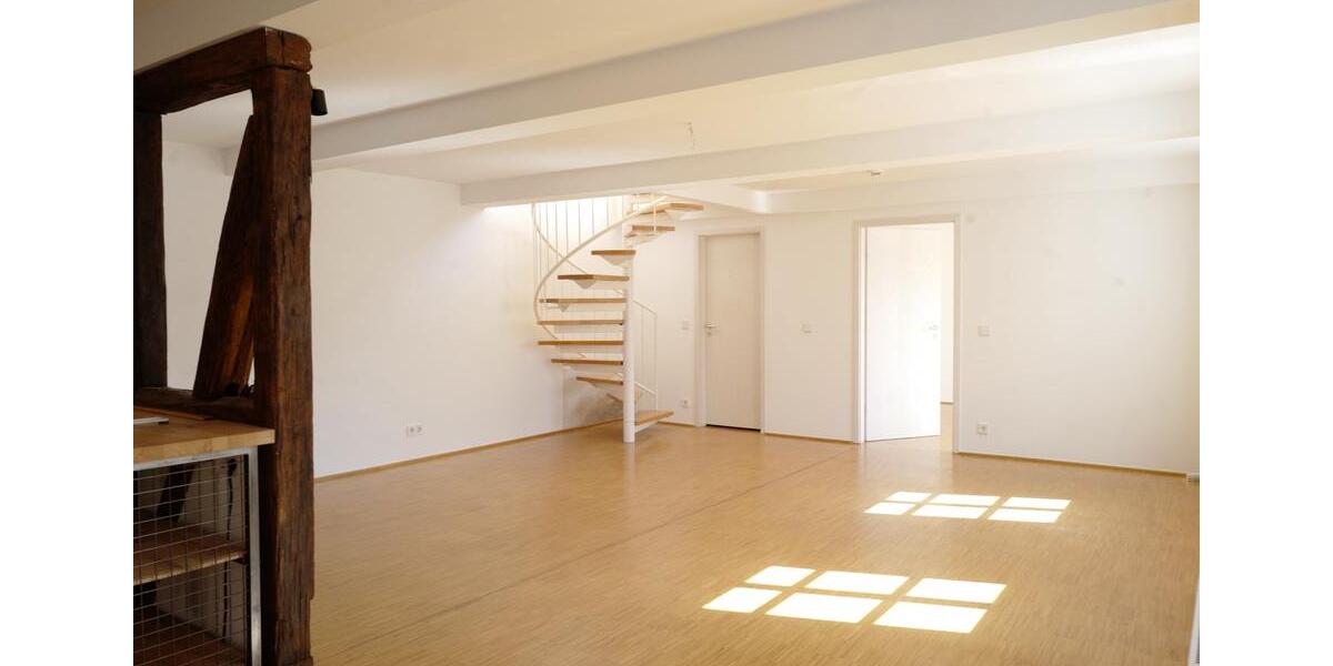 Maisonettenwohnung Saarbrücken Kieselhumes - 3 Zimmer, 85 m&sup2;, 900&euro; | Angebot:25099922