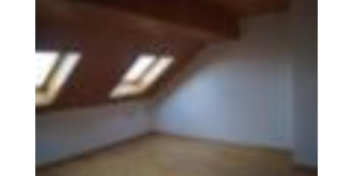 Dachgeschoßwohnung Wallerfangen - 4 Zimmer, 95 m&sup2;, 600&euro; | Angebot:25807377