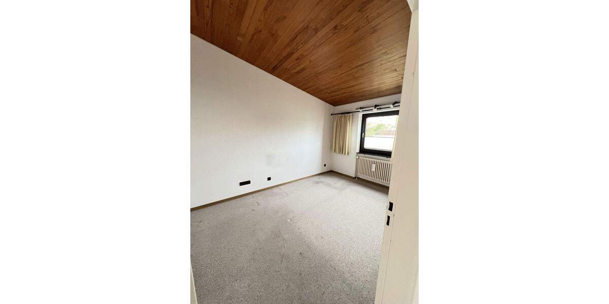 Reihenmittelhaus Saarbrücken Eschberg - 4 Zimmer, 100 m&sup2;, 329.000&euro; | Angebot:25780286