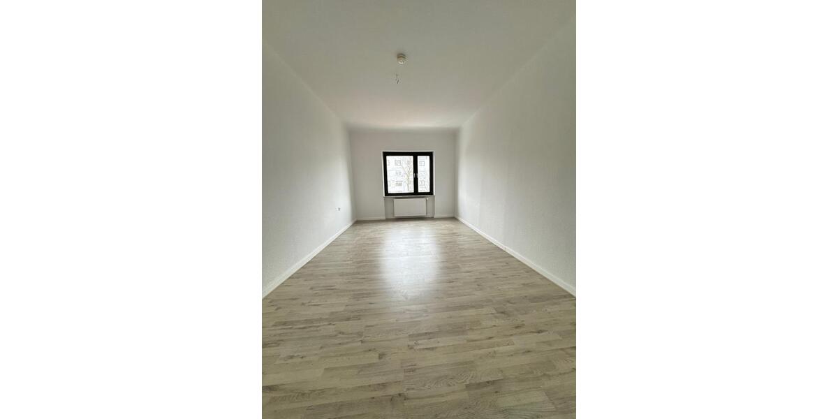 Etagenwohnung Saarbrücken Malstatt - 4 Zimmer, 106 m&sup2;, 800&euro; | Angebot:25421201