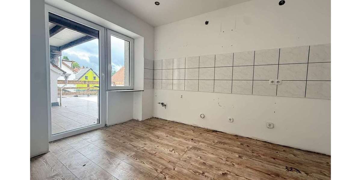 Großzügige 4-Zimmer-Wohnung mit großer Terrasse in Bexbach - Terrassenwohnung Bexbach | Angebot:27271162