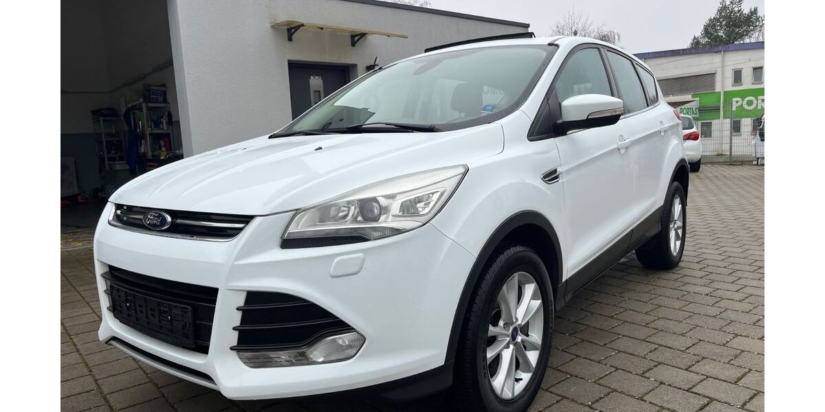 Ford Kuga 133.000 km 9.900 &euro; Schwalbach-Saarland 66773