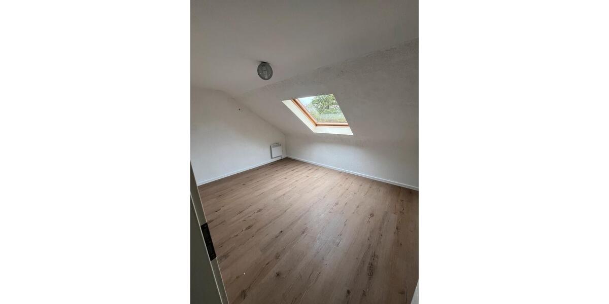 Dachgeschoßwohnung Saarbrücken St. Arnual - 3 Zimmer, 60 m&sup2;, 550&euro; | Angebot:26649521