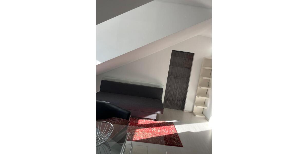 Dachgeschoßwohnung Saarbrücken Eschberg - 2 Zimmer, 55 m&sup2;, 600&euro; | Angebot:25797107