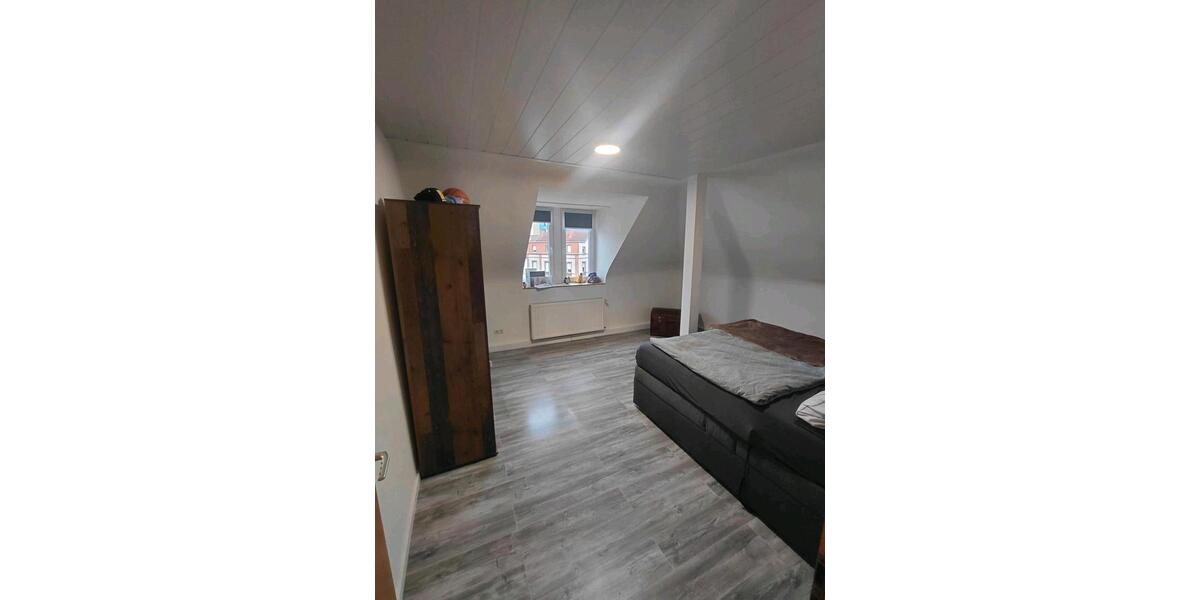 Dachgeschoßwohnung Zweibrücken - 4 Zimmer, 115 m&sup2;, 800&euro; | Angebot:25100954