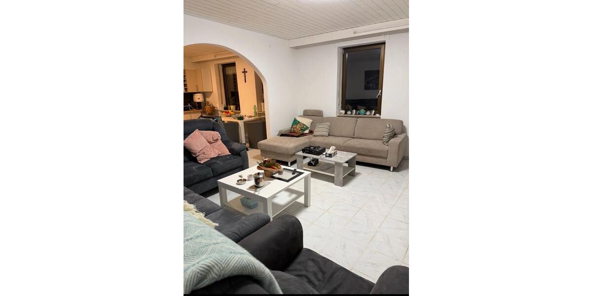 Etagenwohnung Sankt Ingbert - 10 Zimmer, 245 m&sup2;, 336.000&euro; | Angebot:24572206