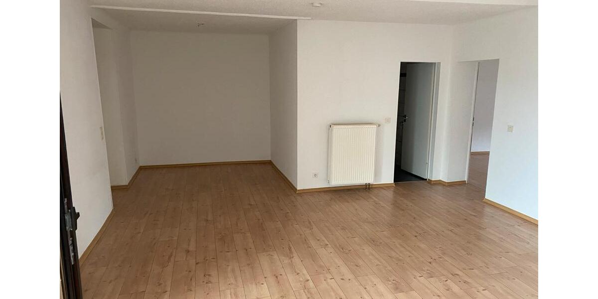 Etagenwohnung Saarwellingen - 3 Zimmer, 85 m&sup2;, 590&euro; | Angebot:26653364