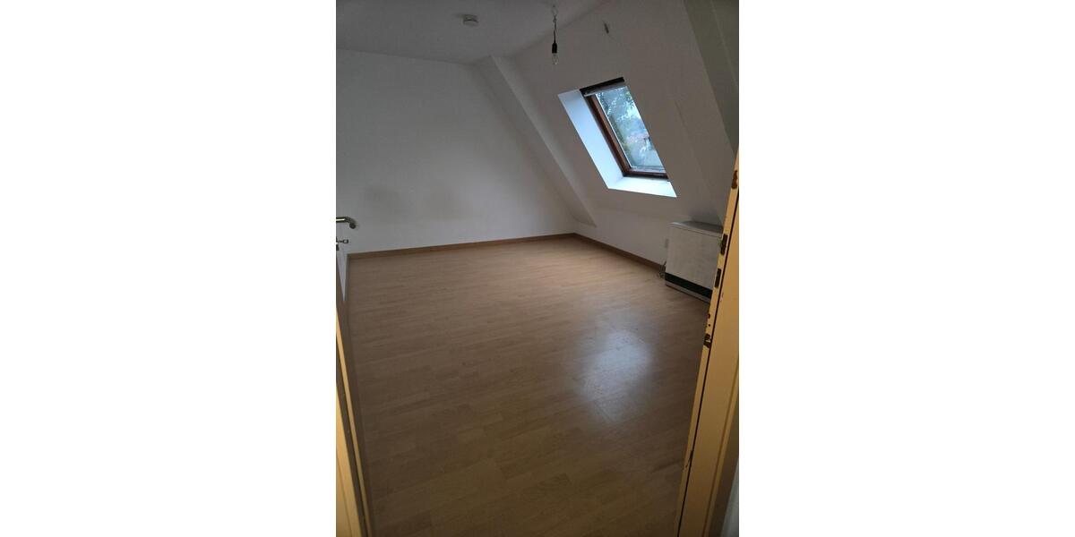 Maisonettenwohnung Gersheim - 4 Zimmer, 80 m&sup2;, 555&euro; | Angebot:25866777
