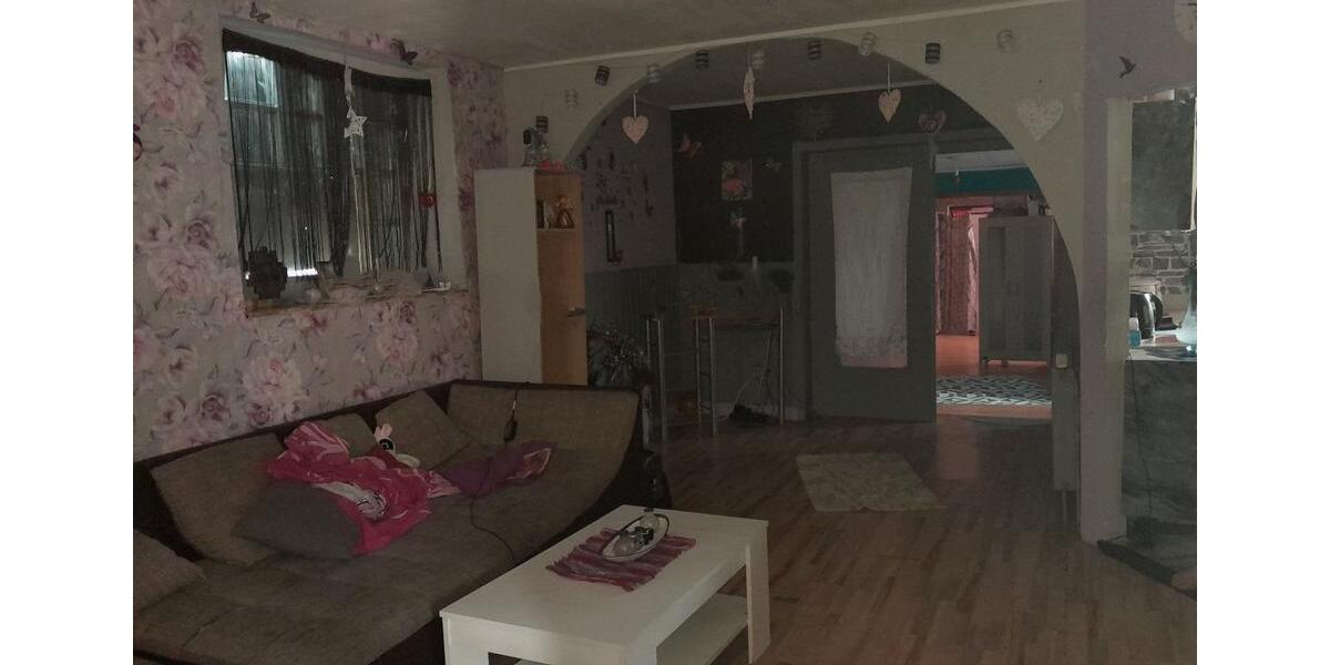 Mehrfamilienhaus, Wohnhaus Saarbrücken West - 12 Zimmer, 300 m&sup2;, 290.000&euro; | Angebot:22477805