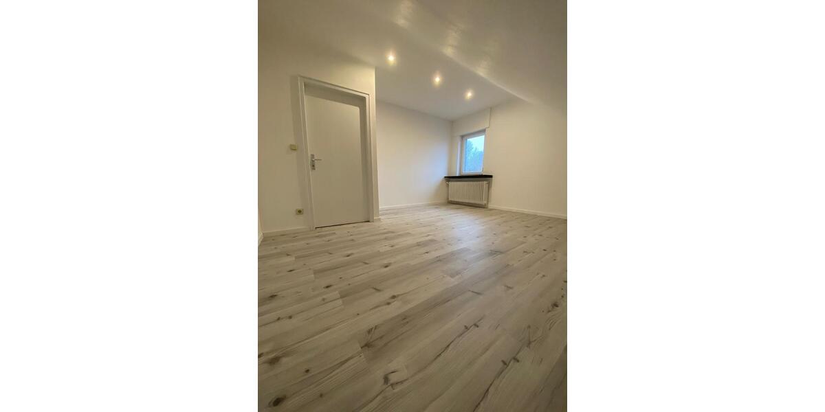 Dachgeschoßwohnung Riegelsberg - 2 Zimmer, 75 m&sup2;, 550&euro; | Angebot:25958792