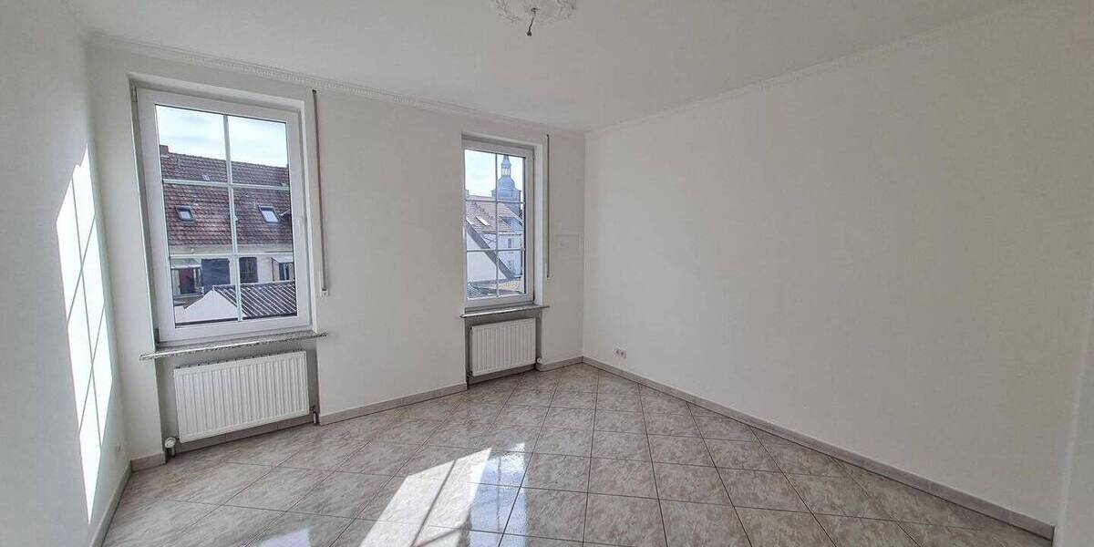 Etagenwohnung Saarbrücken St Arnual - 5 Zimmer, 98 m&sup2;, 1.000&euro; | Angebot:26470997
