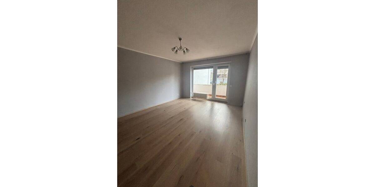 Etagenwohnung Saarbrücken Dudweiler - 3 Zimmer, 76 m&sup2;, 630&euro; | Angebot:25996159