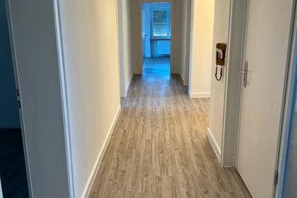 Wohnung Zweibrücken - 4 Zimmer, 125 m&sup2;, 900&euro; | Angebot:25942858