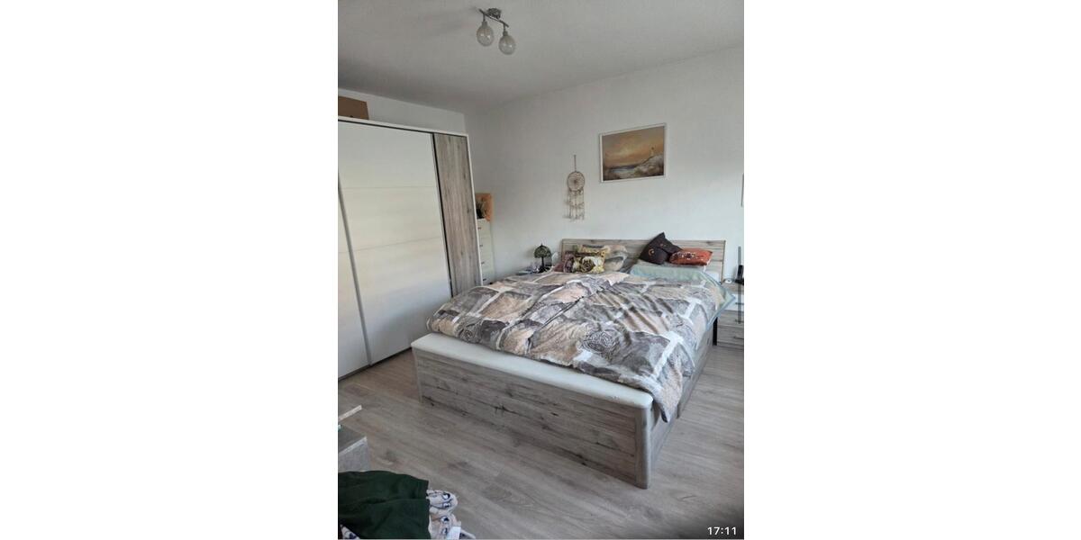 Etagenwohnung Neunkirchen - 5 Zimmer, 140 m&sup2;, 900&euro; | Angebot:26041230