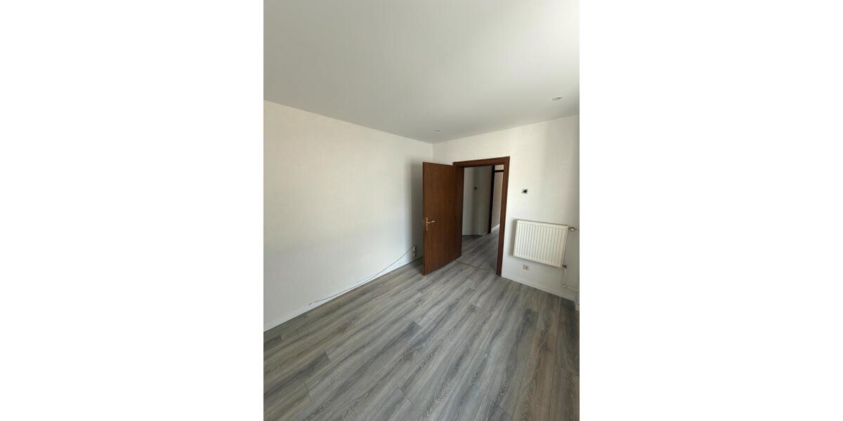 Einfamilienhaus Überherrn - 6 Zimmer, 180 m&sup2;, 219.000&euro; | Angebot:26250262
