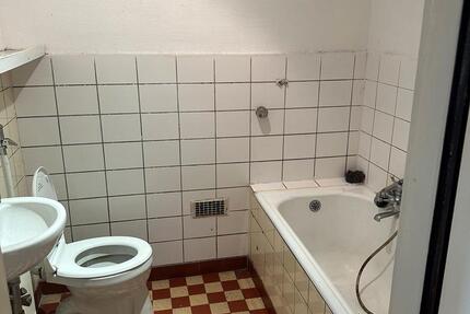 Wohnung Saarbrücken Malstatt - 1 Zimmer, 27 m&sup2;, 400&euro; | Angebot:26698498
