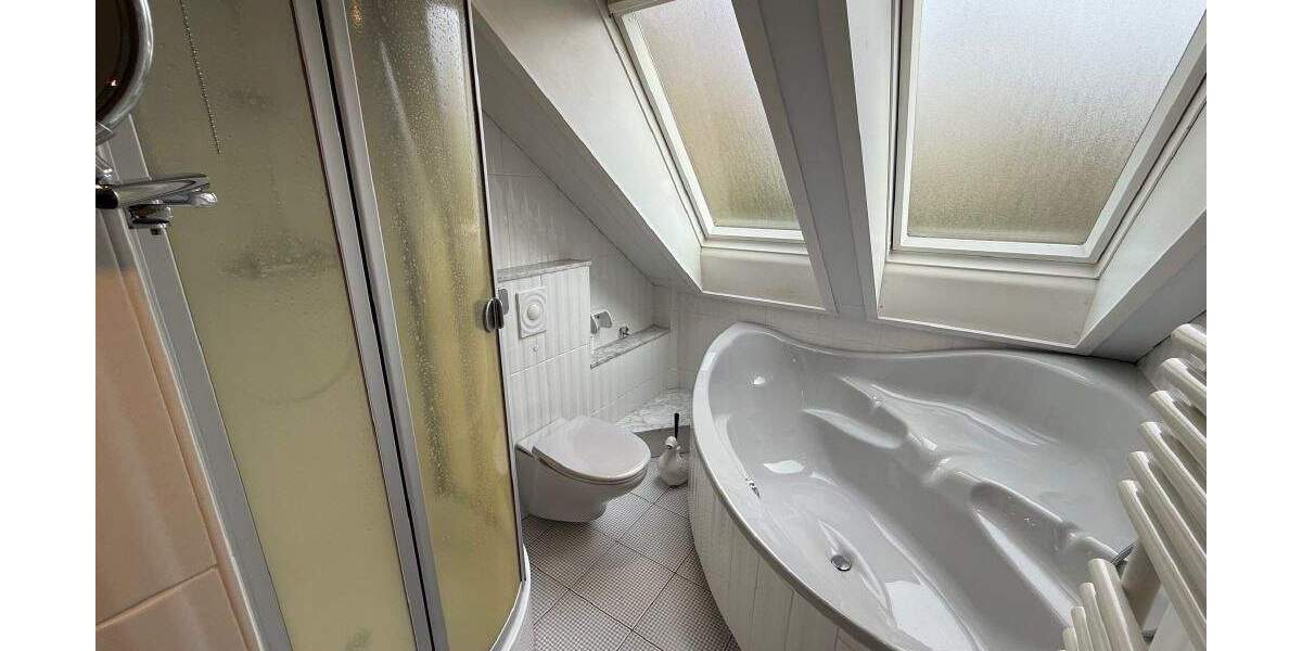 Etagenwohnung Saarbrücken Brebach-Fechingen - 4 Zimmer, 86 m&sup2;, 229.000&euro; | Angebot:25695570