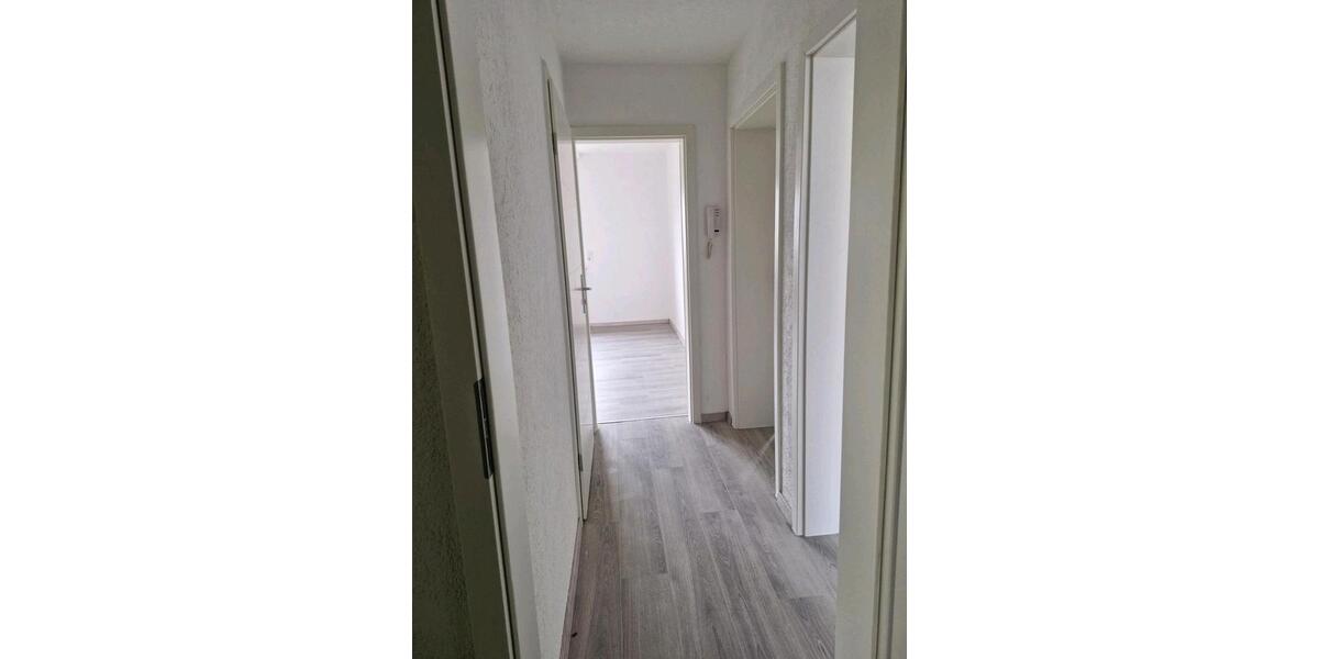 Etagenwohnung Riegelsberg - 3 Zimmer, 81 m&sup2;, 750&euro; | Angebot:26652033