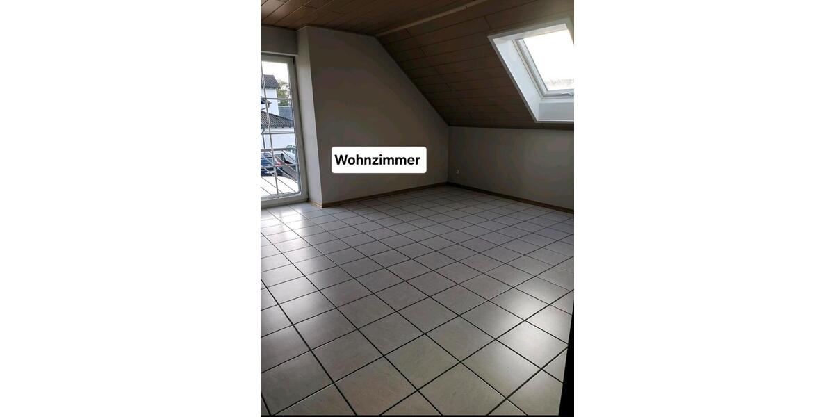 Dachgeschoßwohnung Ottweiler - 3 Zimmer, 90 m&sup2;, 650&euro; | Angebot:25856542