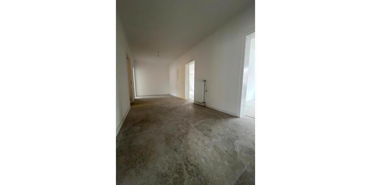 Etagenwohnung Neunkirchen - 4 Zimmer, 137 m&sup2;, 1.150&euro; | Angebot:25445281