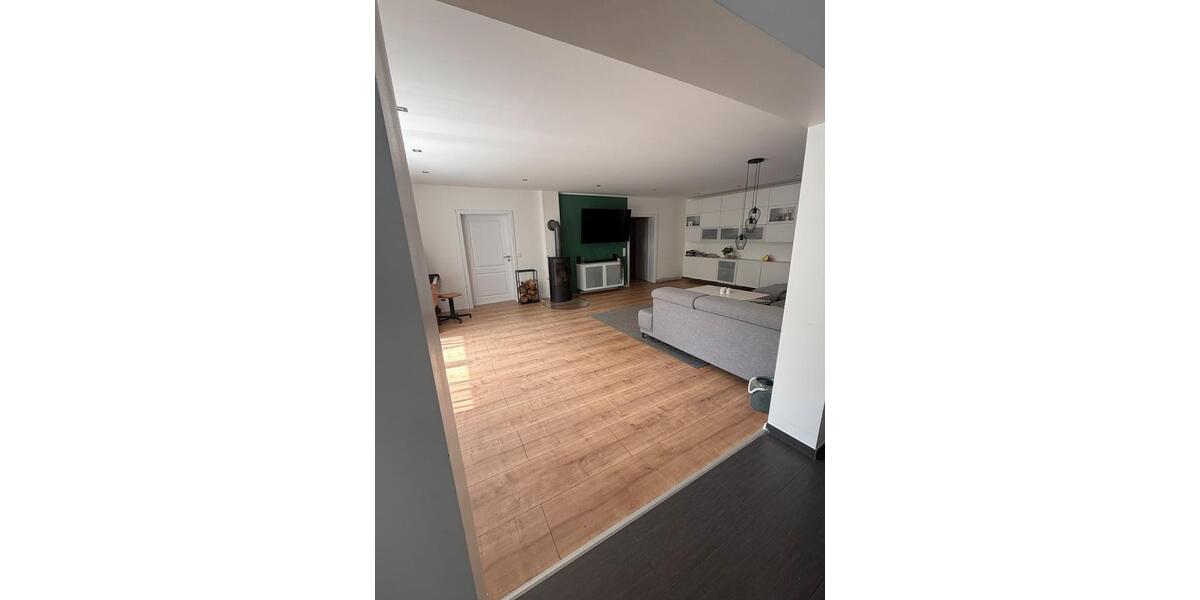 Bungalow Saarbrücken Scheidt - 7 Zimmer, 210 m&sup2;, 585.000&euro; | Angebot:27230377
