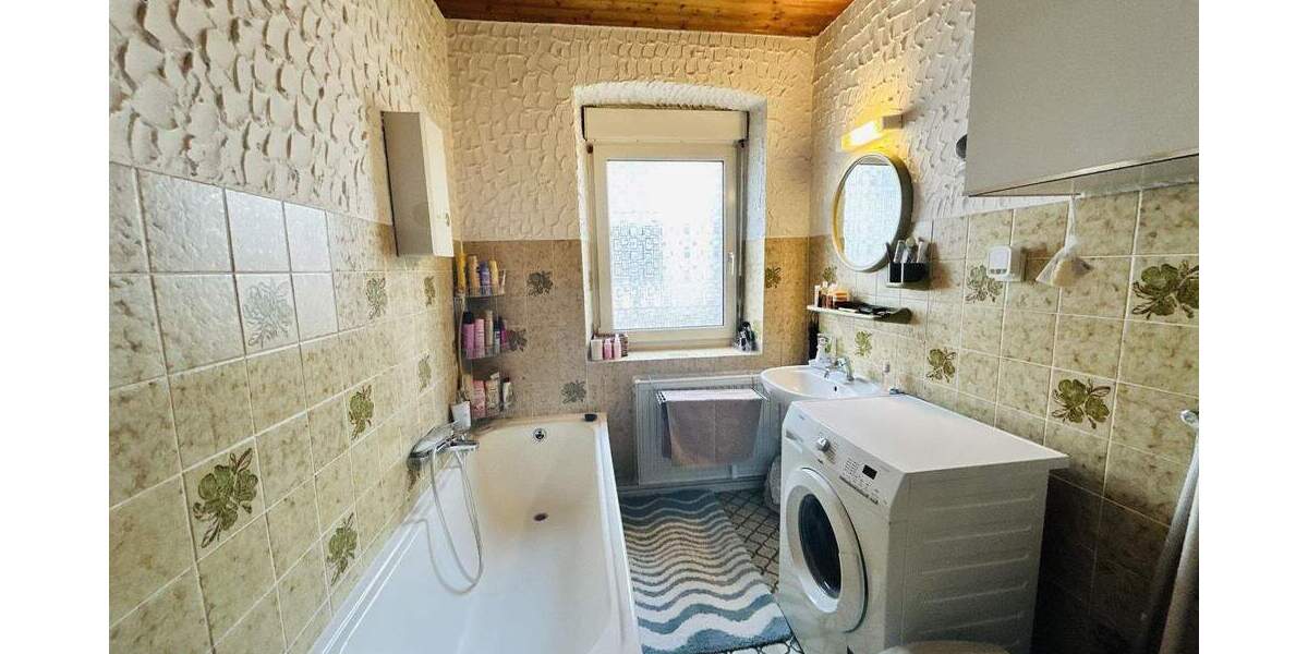 Einfamilienhaus Saarbrücken Dudweiler - 6 Zimmer, 115 m&sup2;, 125.000&euro; | Angebot:25801874