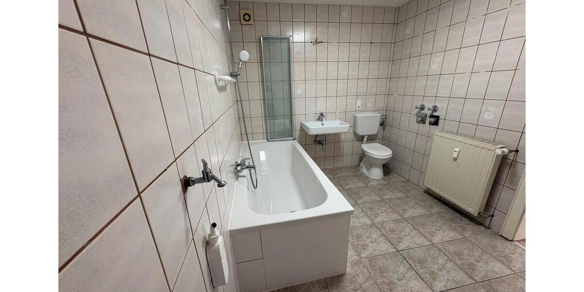 Etagenwohnung Beckingen - 2 Zimmer, 80 m&sup2;, 730&euro; | Angebot:25282126