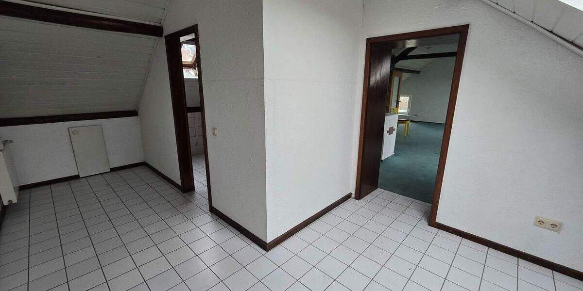 Einfamilienhaus Tholey Hasborn-Dautweiler - 8 Zimmer, 180 m&sup2;, 165.000&euro; | Angebot:25739283