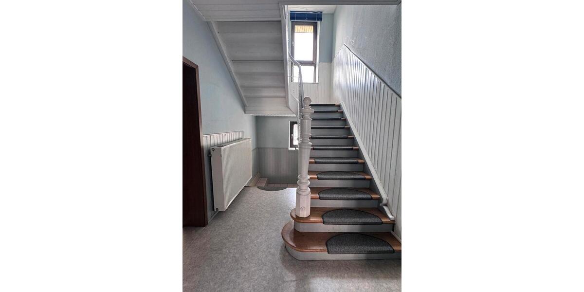 Etagenwohnung Sankt Ingbert - 2 Zimmer, 74 m&sup2;, 750&euro; | Angebot:25543037
