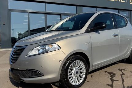 Lancia Ypsilon 28.000 km 8.799 &euro; Saarlouis 66740