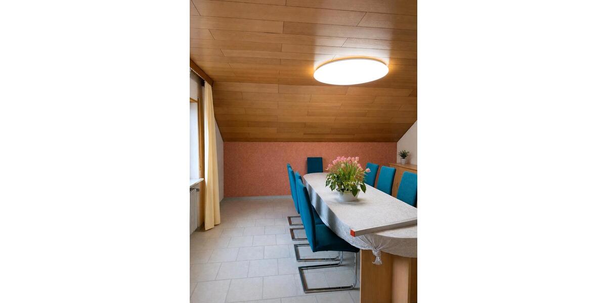 Etagenwohnung Saarbrücken Eschberg - 4 Zimmer, 125 m&sup2;, 1.150&euro; | Angebot:26413211