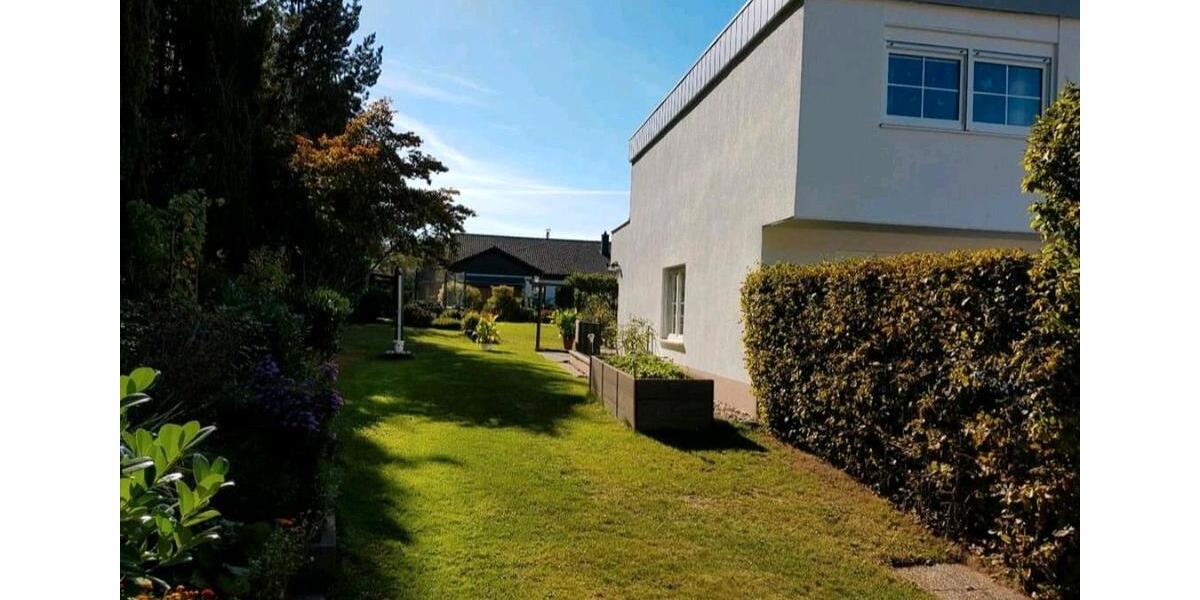 Reihenhaus Homburg - 4 Zimmer, 107 m&sup2;, 350.000&euro; | Angebot:25220566