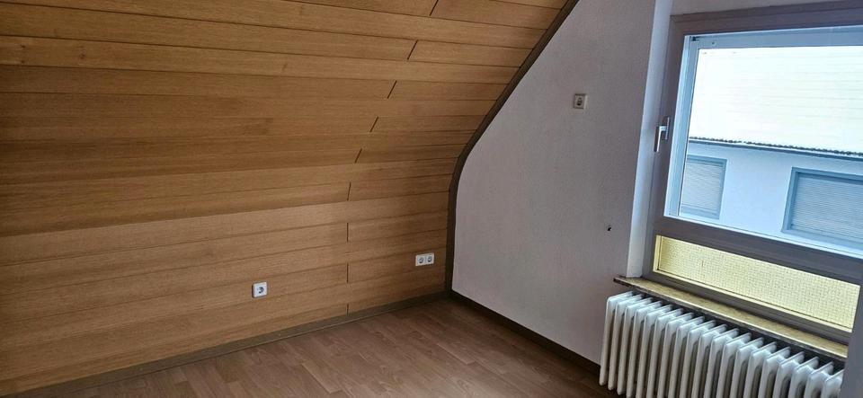 Etagenwohnung Saarbrücken Dudweiler - 2 Zimmer, 60 m&sup2;, 500&euro; | Angebot:24296365