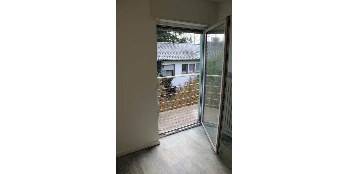 Etagenwohnung Homburg - 5 Zimmer, 150 m&sup2;, 1.200&euro; | Angebot:24756357