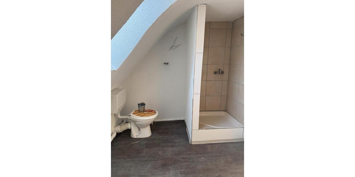 Etagenwohnung Saarbrücken West - 2 Zimmer, 70 m&sup2;, 460&euro; | Angebot:25861894