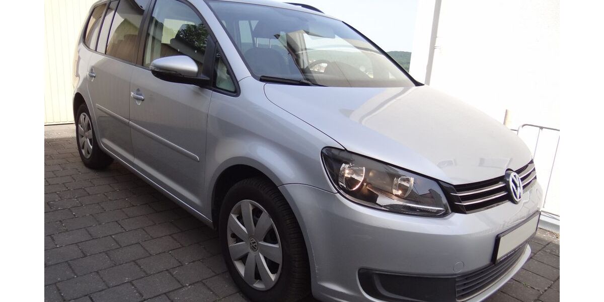 VW Touran 88.355 km 8.700 &euro; Saarbrücken 66117